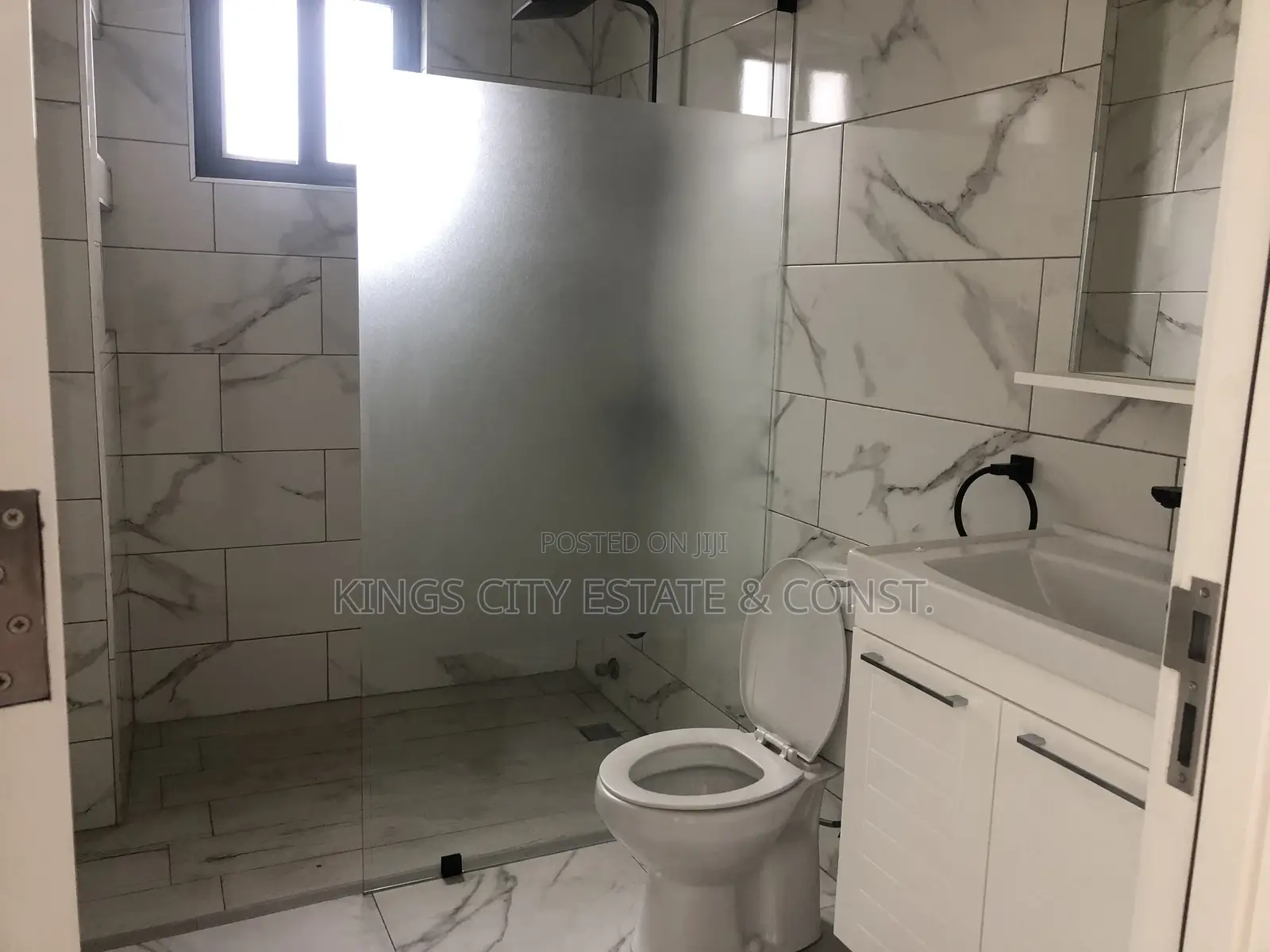5bdrm House in Multi-Choice, Abelemkpe for sale