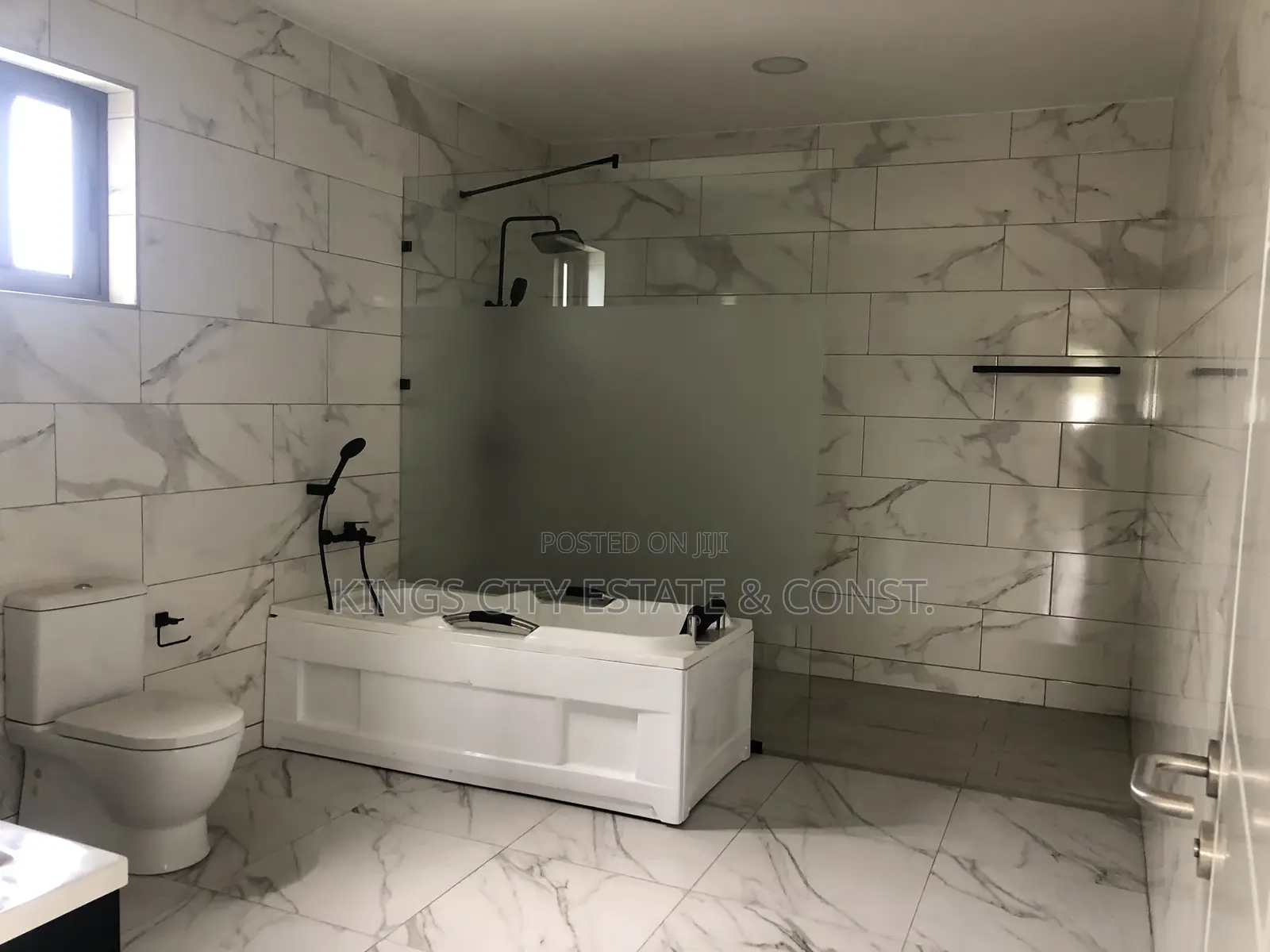 5bdrm House in Multi-Choice, Abelemkpe for sale