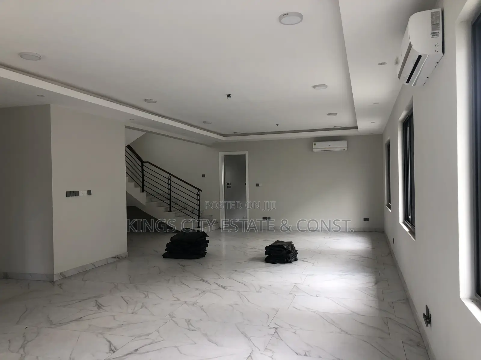 5bdrm House in Multi-Choice, Abelemkpe for sale