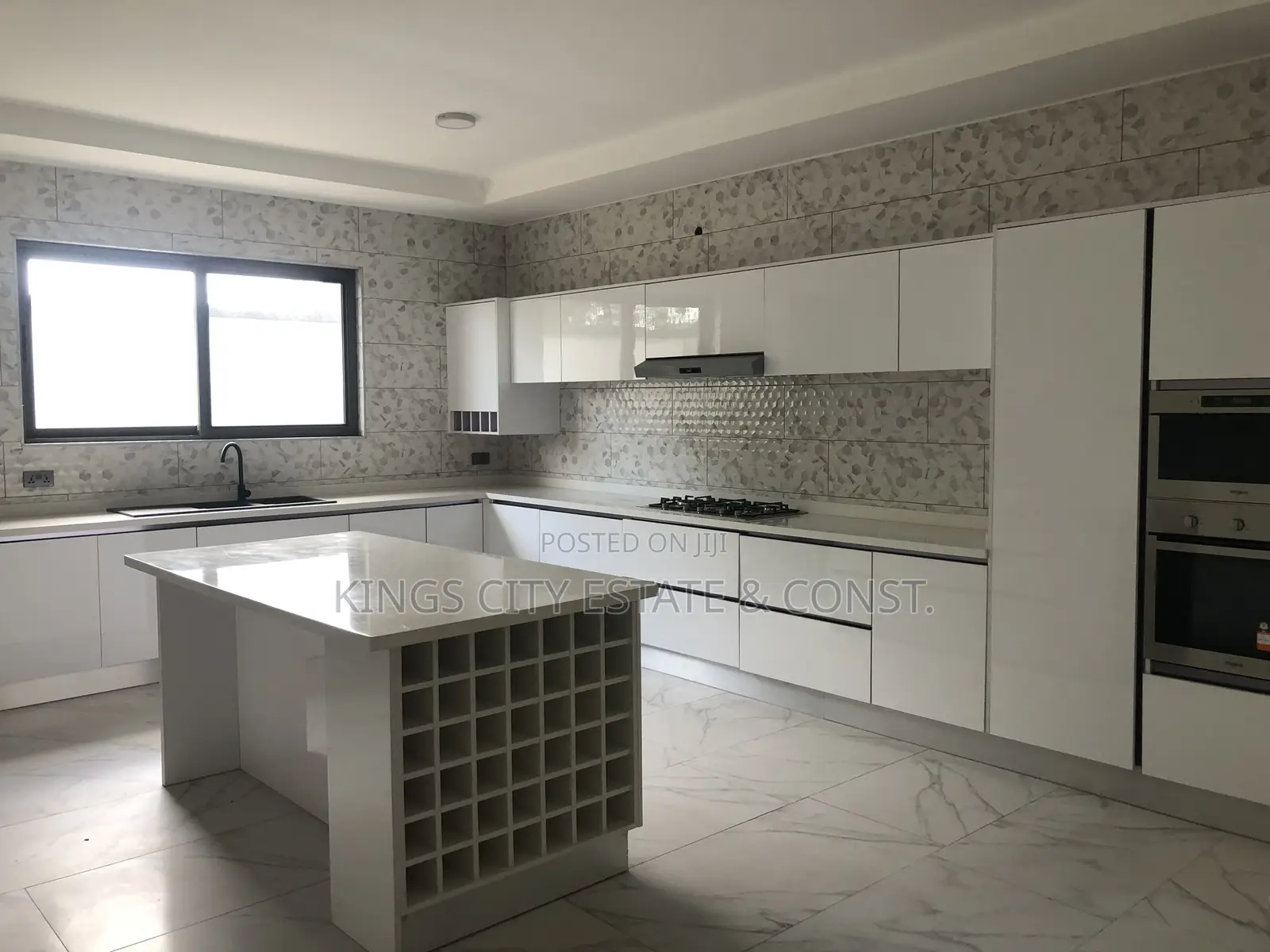 5bdrm House in Multi-Choice, Abelemkpe for sale