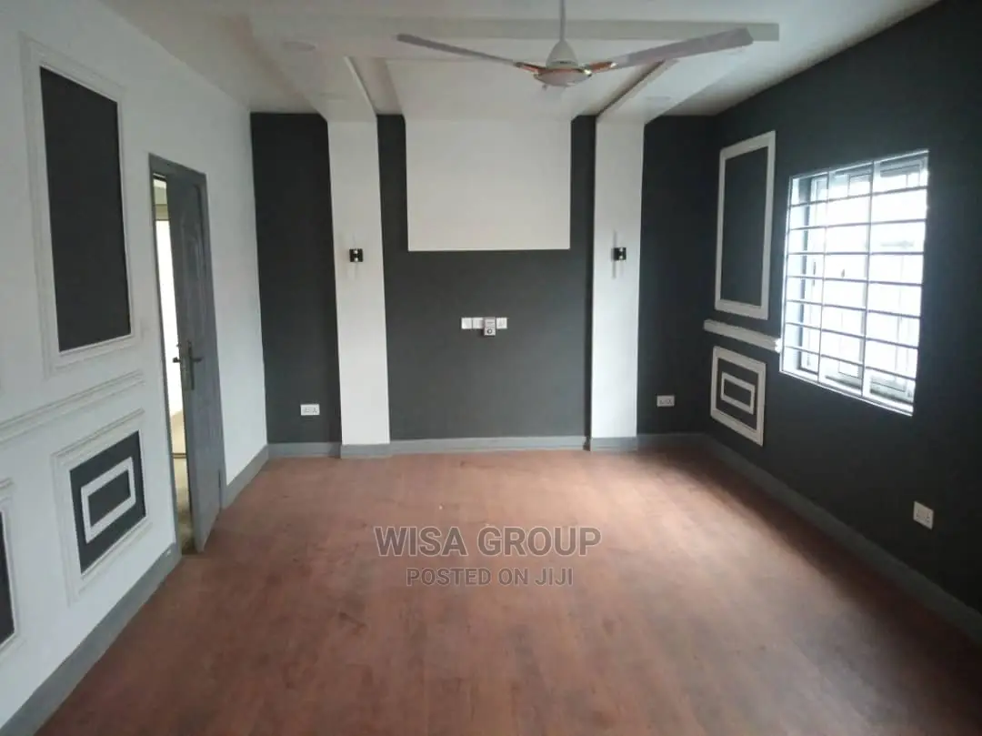6bdrm Duplex in Wisa Groups, Accra Metropolitan for rent