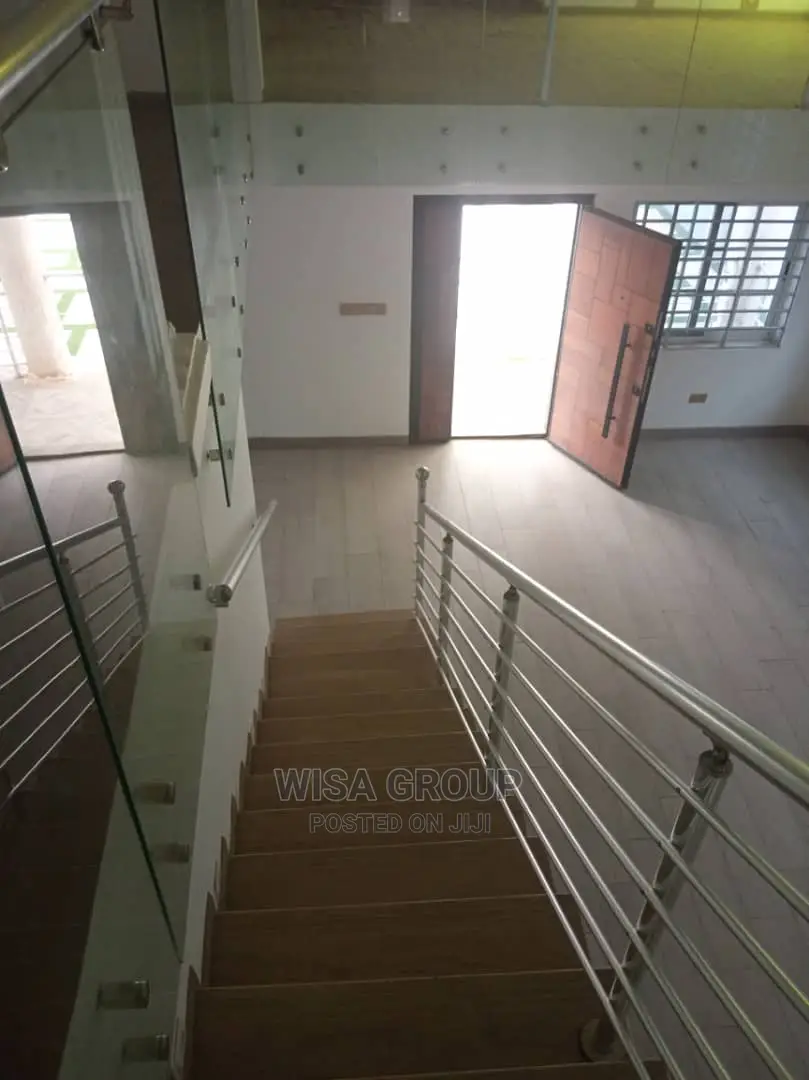 6bdrm Duplex in Wisa Groups, Accra Metropolitan for rent