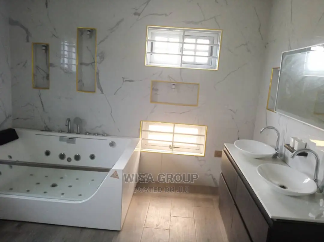 6bdrm Duplex in Wisa Groups, Accra Metropolitan for rent