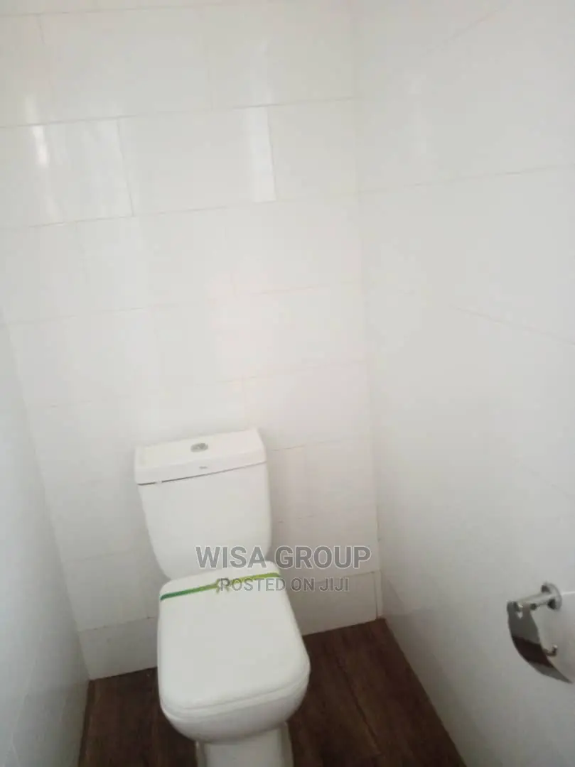 6bdrm Duplex in Wisa Groups, Accra Metropolitan for rent