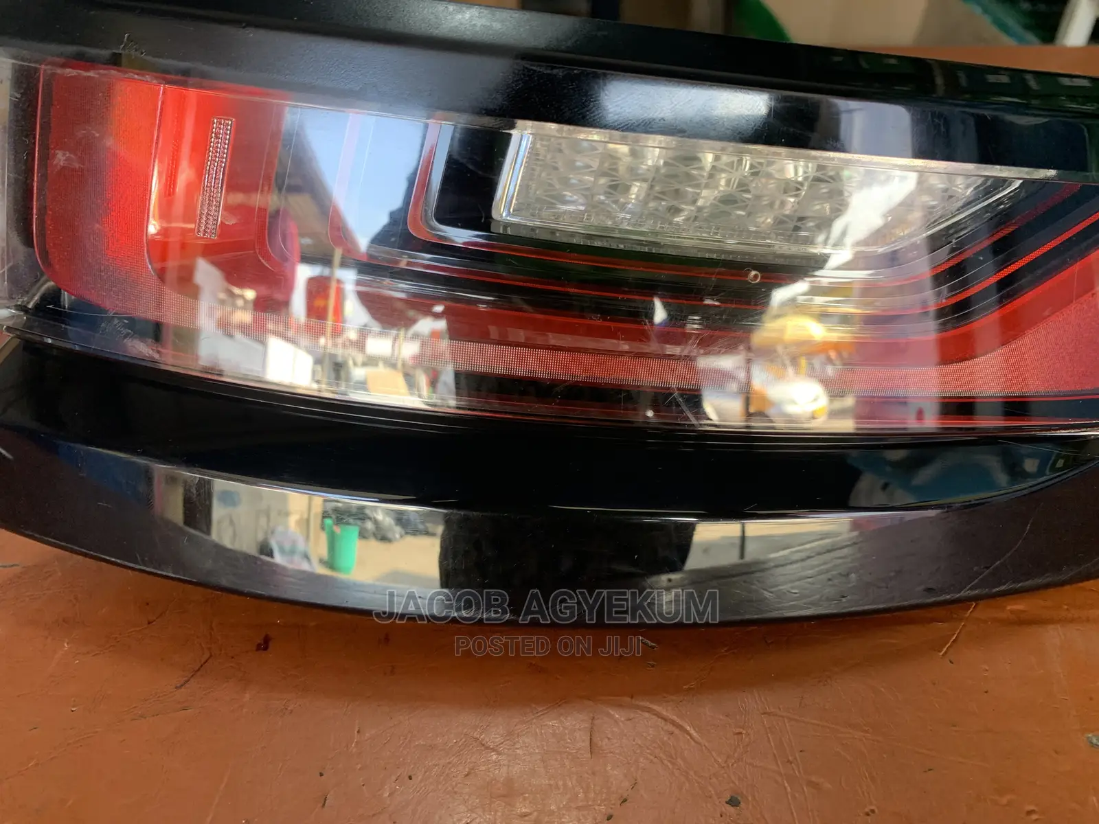 Range Rover Velar Back Light 2018
