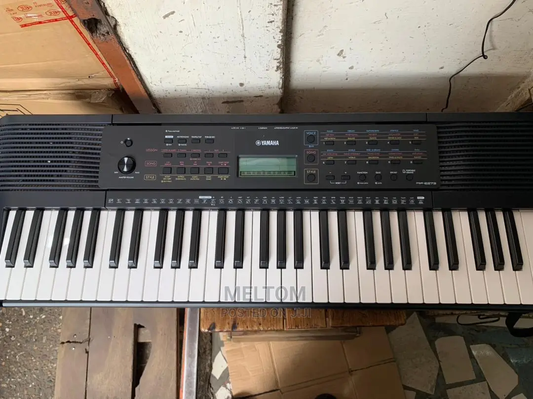 Keyboard PSR E273