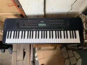 Keyboard PSR E273