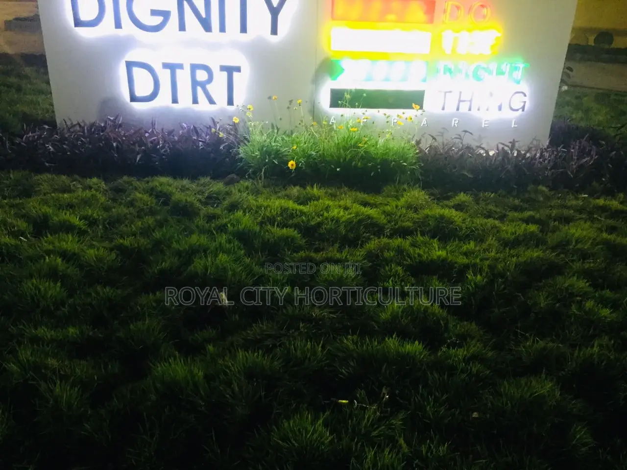 Landscaping, Flowering,Lawns Maintenance,Pruning Andplanting