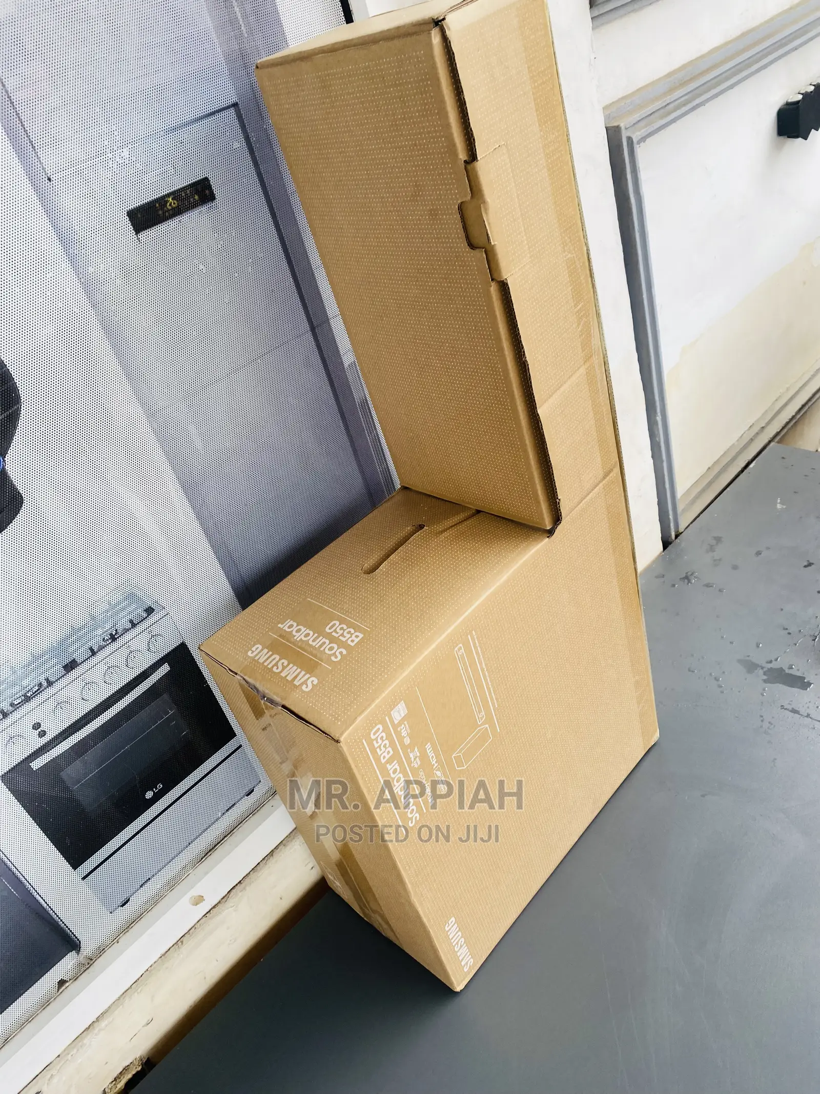 Brand New Samsung Soundbar System at Best Price(B550)$: