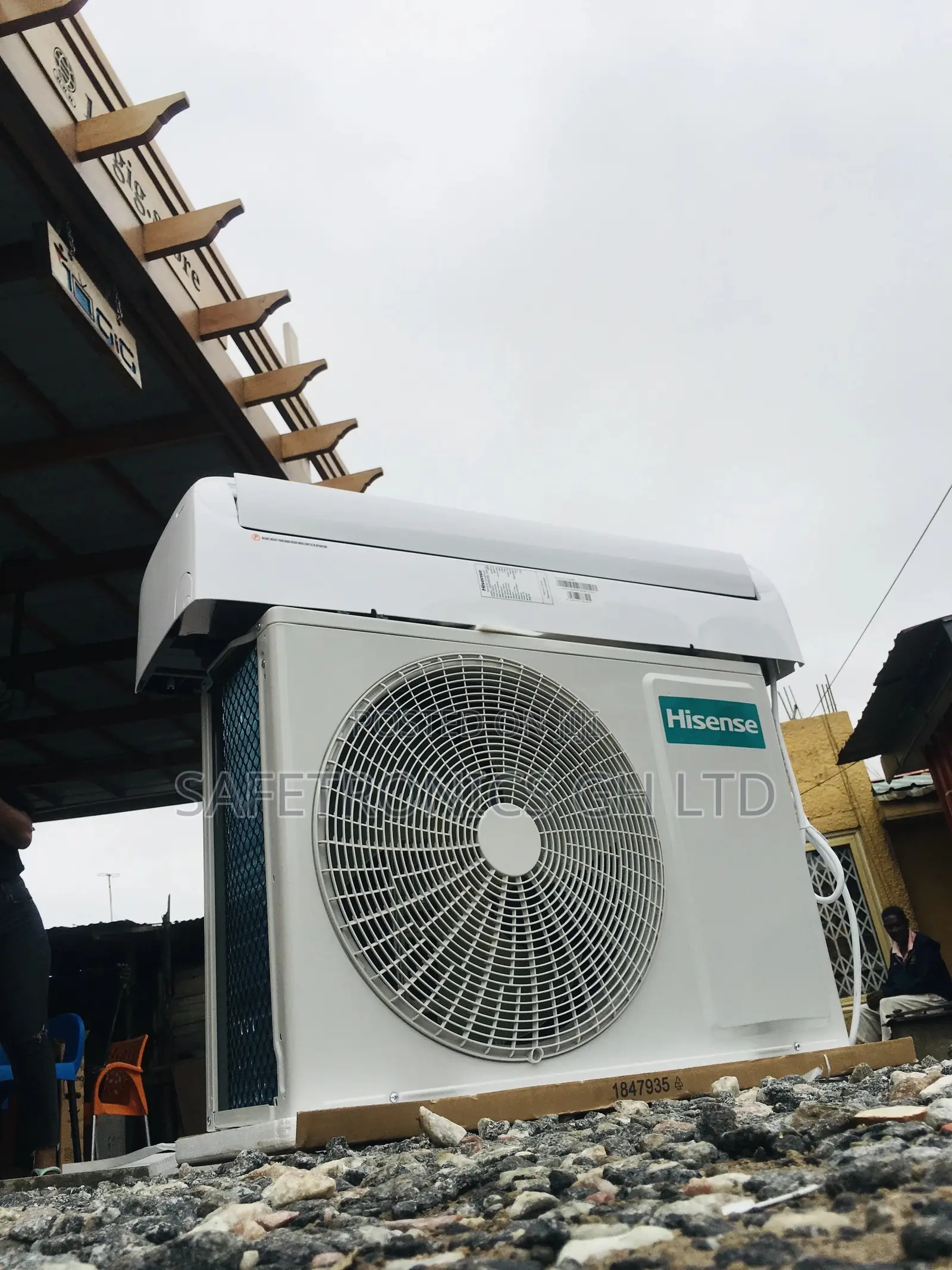 Shop Hisense 2.5hp R410 Split Gas Airconditioner