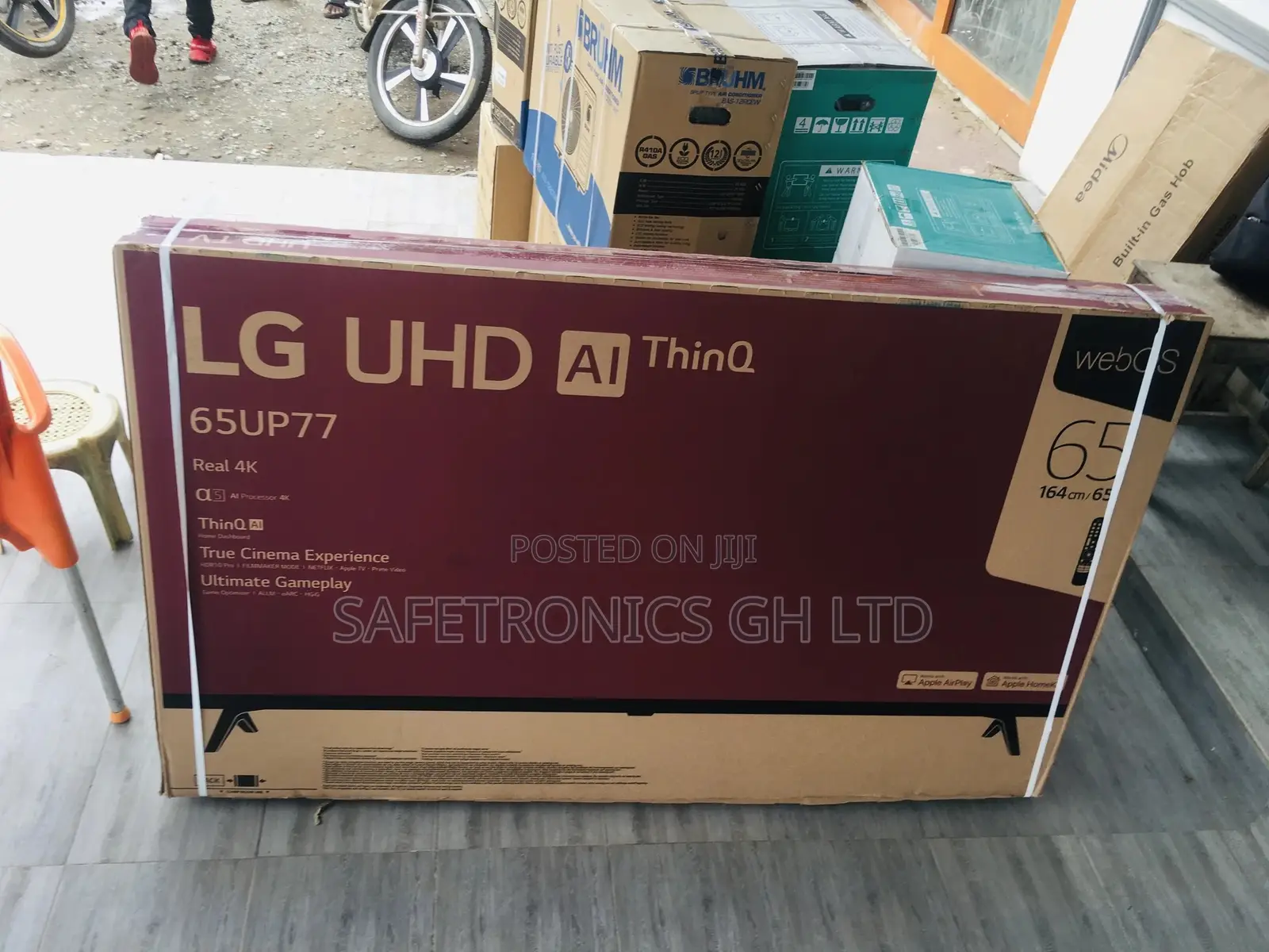 Brand New Lg UHD LED Glossy 65 Inches Tv 