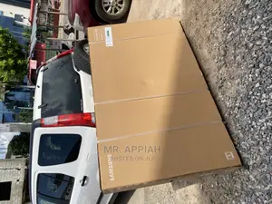 Fresh in Box Samsung(75BU8100)75” Crystal Clear Tv 