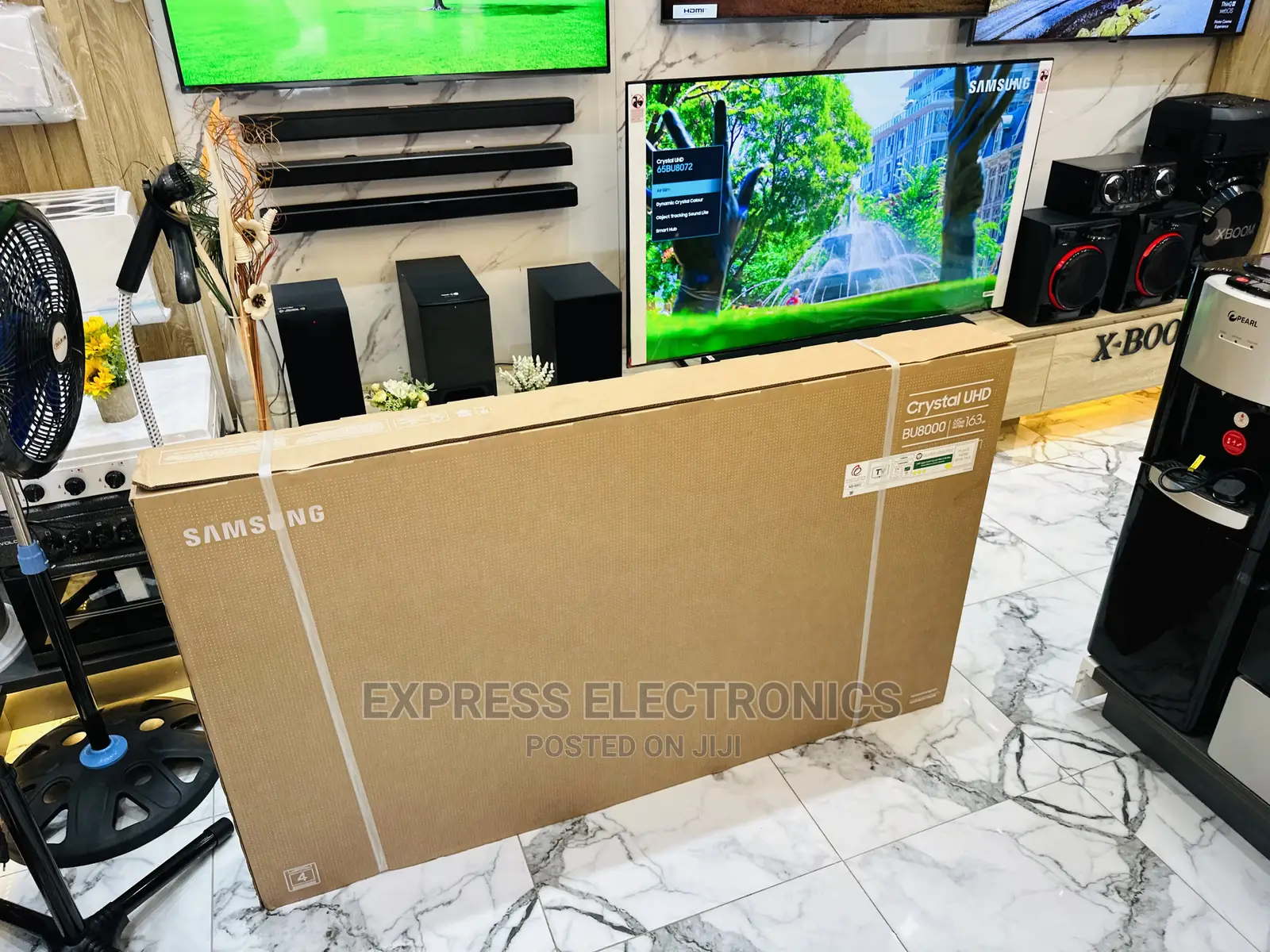 Wide Range of Colors UHD Smart 65”Bu8072 Samsung