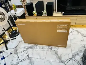 Triluminos UHD Smart Display Samsung 50”Bu8000 Tv