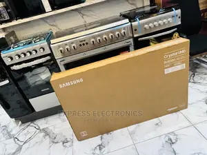 High Brightness  UHD Samsung Bu8000 50” Tv 