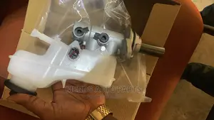 Toyota Corolla 2009 Brake Pot /Master Cylinder