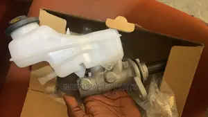 Toyota Corolla 2009 Brake Pot /Master Cylinder