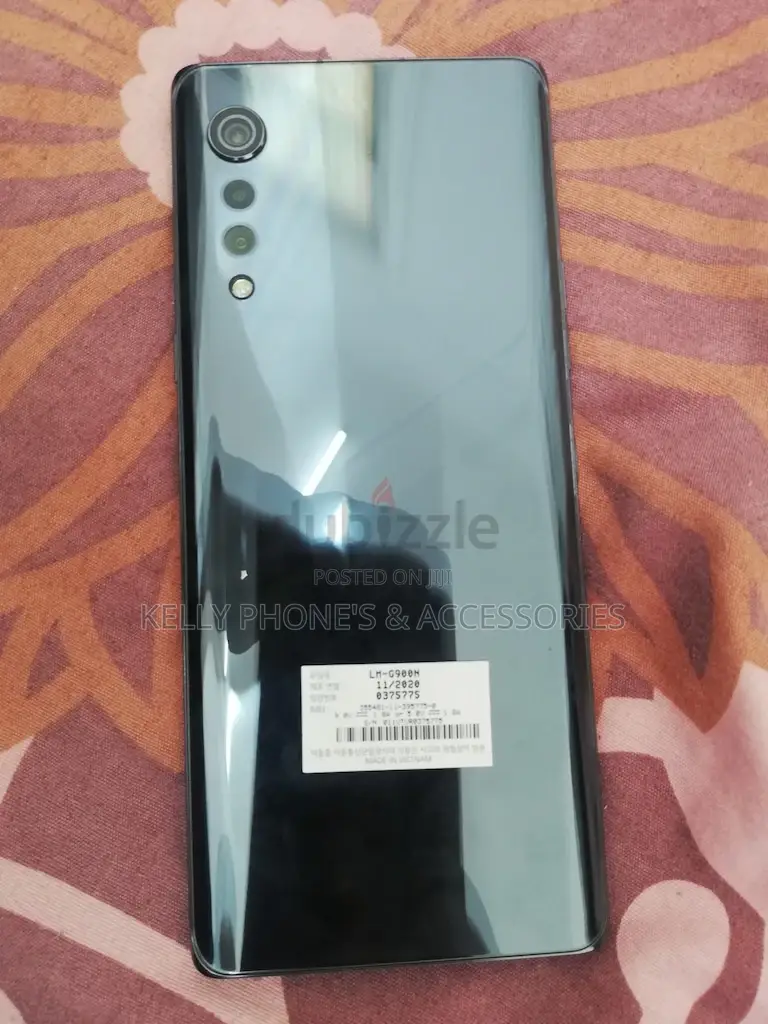 New LG Velvet 128 GB Black
