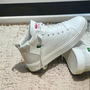 Photo - Classic Lacoste Easy Wear Sneakers
