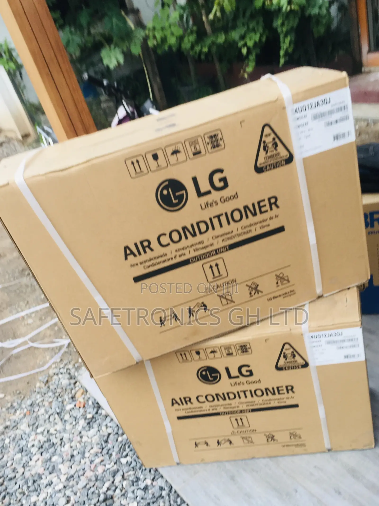 Inverter Split Gas LG 1.5hp Airconditioner 