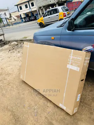 Brand New Samsung 65BU8072 65” Smart LED Tv at Best Deal.: