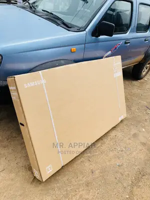 Original Samsung 65 Inch(65BU8072)Crystal Clear Tv $