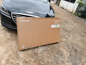Cute  Sleek Samsung UHD Screen 50”Bu8000 Tv