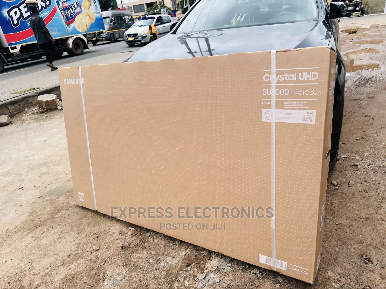 Black Samsung UHD Smart 65”Bu8072 Tv
