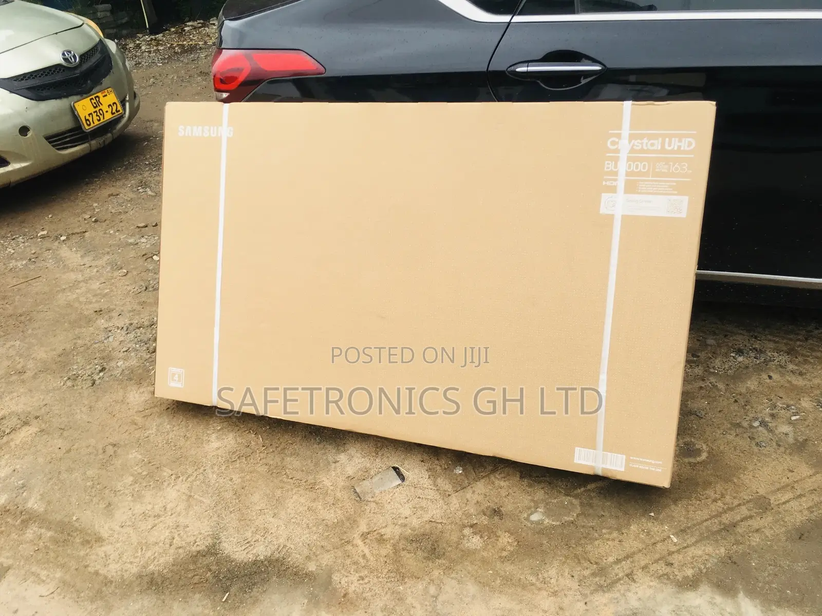 Glossy Design Samsung 65 Inches UHD LED Tv Au70 