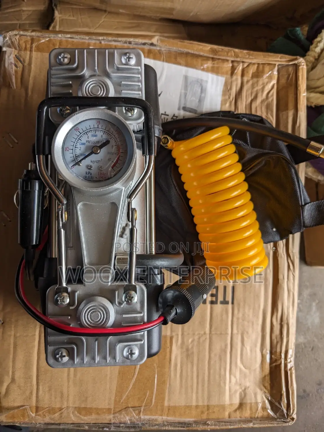 Car Air Compressor (Tyre Pump)