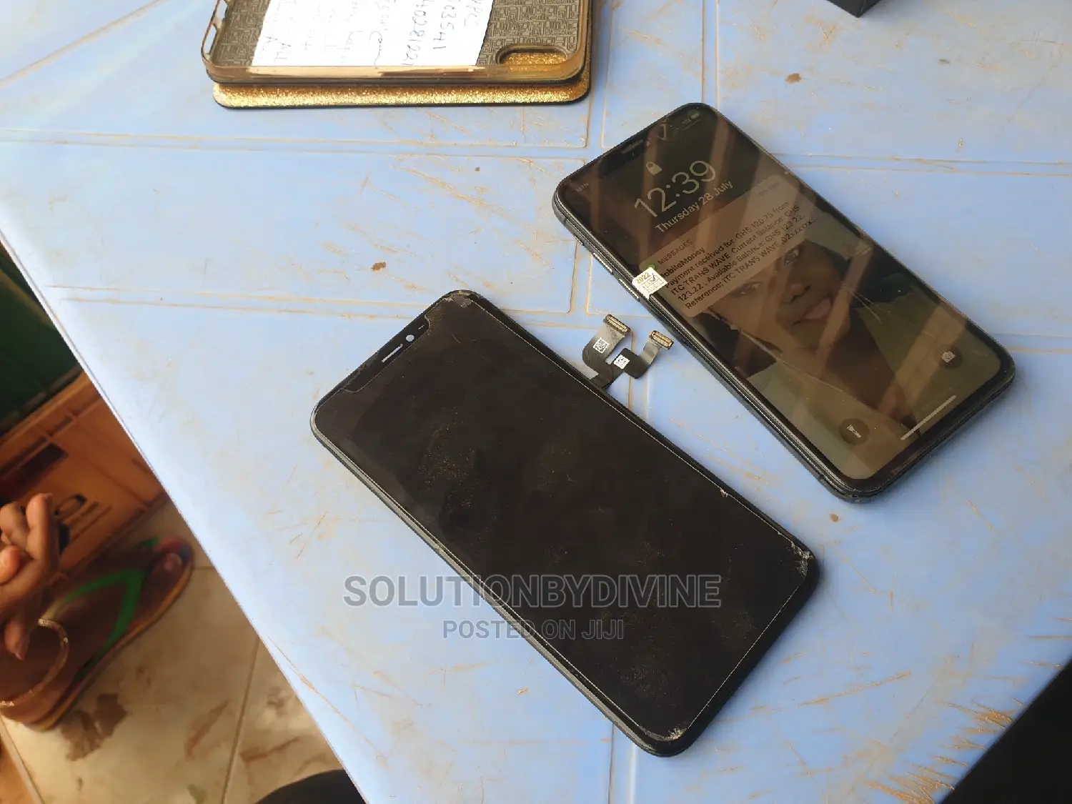 iPhone Screens