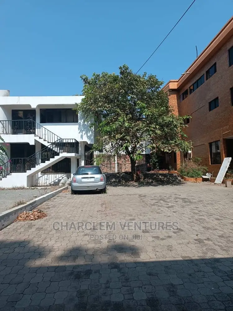 10bdrm House in Charclem Ventures, East Legon for rent