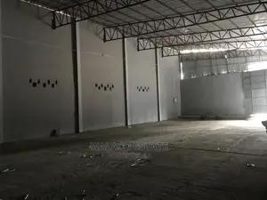 1200 Square Metre Warehouse at Accra Central for Rent