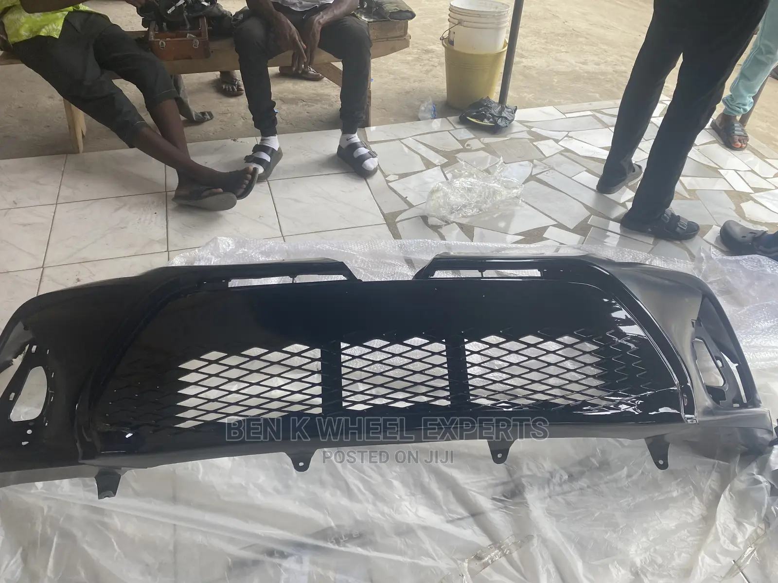 Corolla 2017 Bumper/Grille