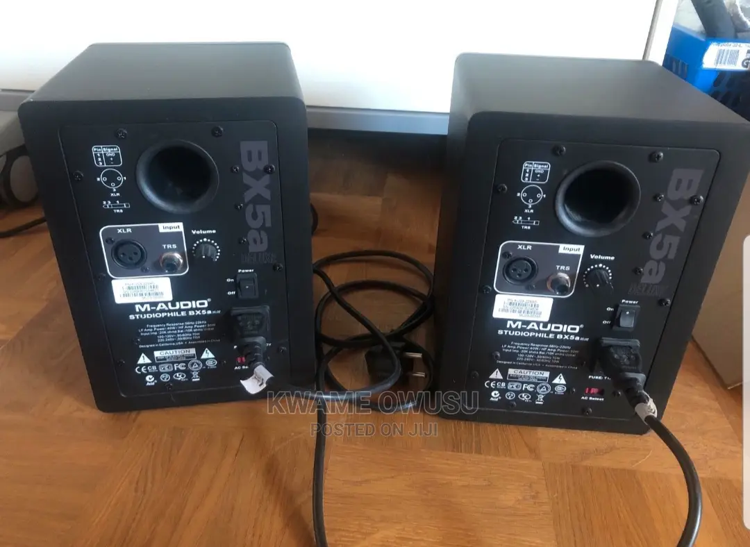 M Audio Bx5a Deluxe Studio Monitor