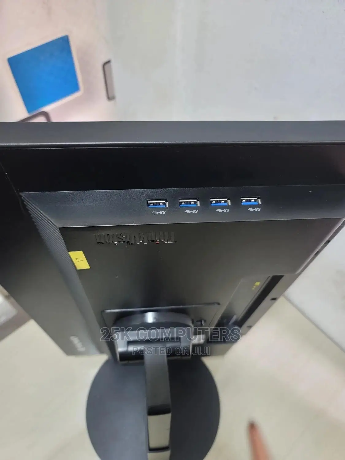 Lenovo 22" Ips Monitor