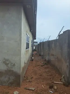 Furnished 6bdrm House in Amasaman for sale