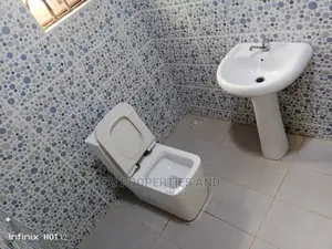 3bdrm House in Kfc, Spintex for rent