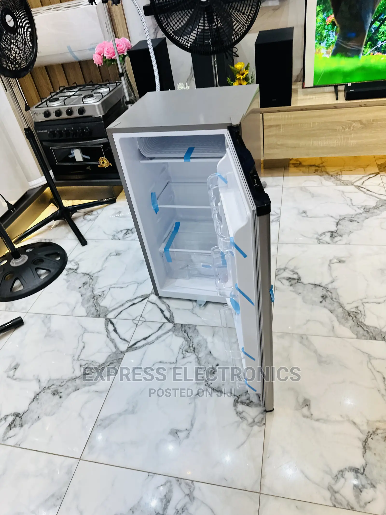 Neatly Sealed in Box Pearl Table Top Fridge Single Door
