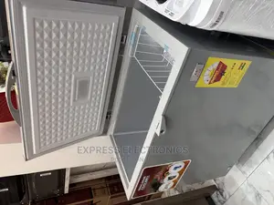Fabulous Job Zara Chest Single Door Freezer 260L