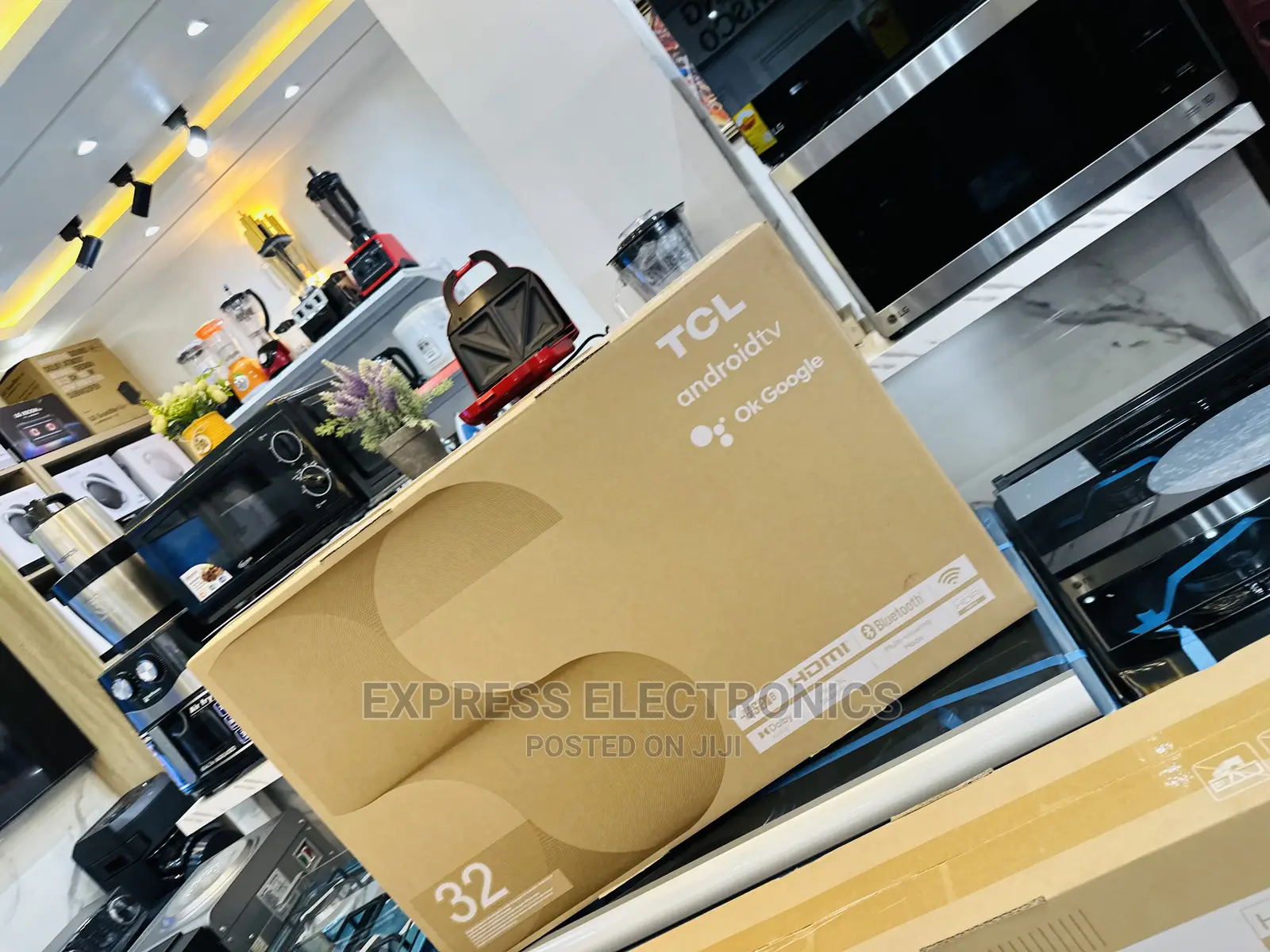 Fabulous Job 32S5400A FHD Smart TCL 32” Tv 