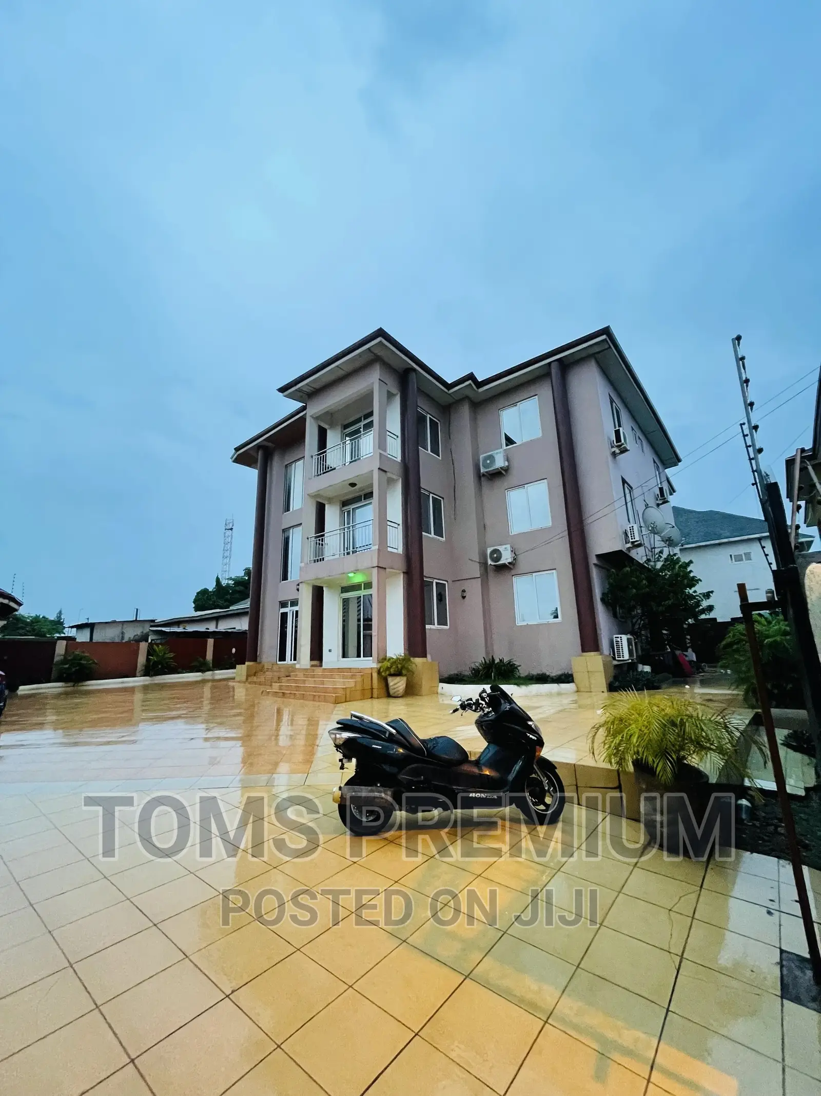 Furnished 3bdrm Apartment in Adjiriganor, East Legon for rent