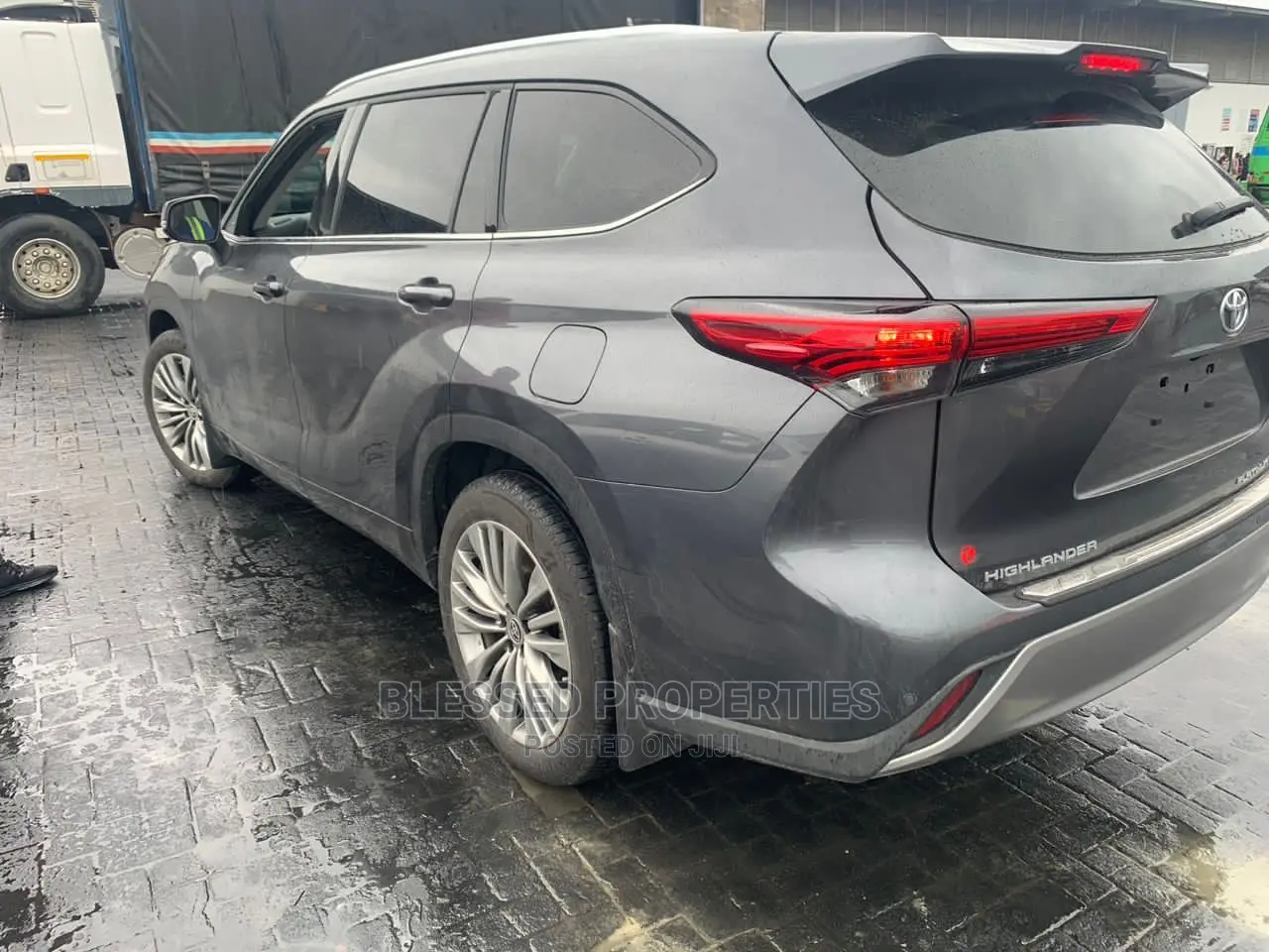 Toyota Highlander 2023 Gray