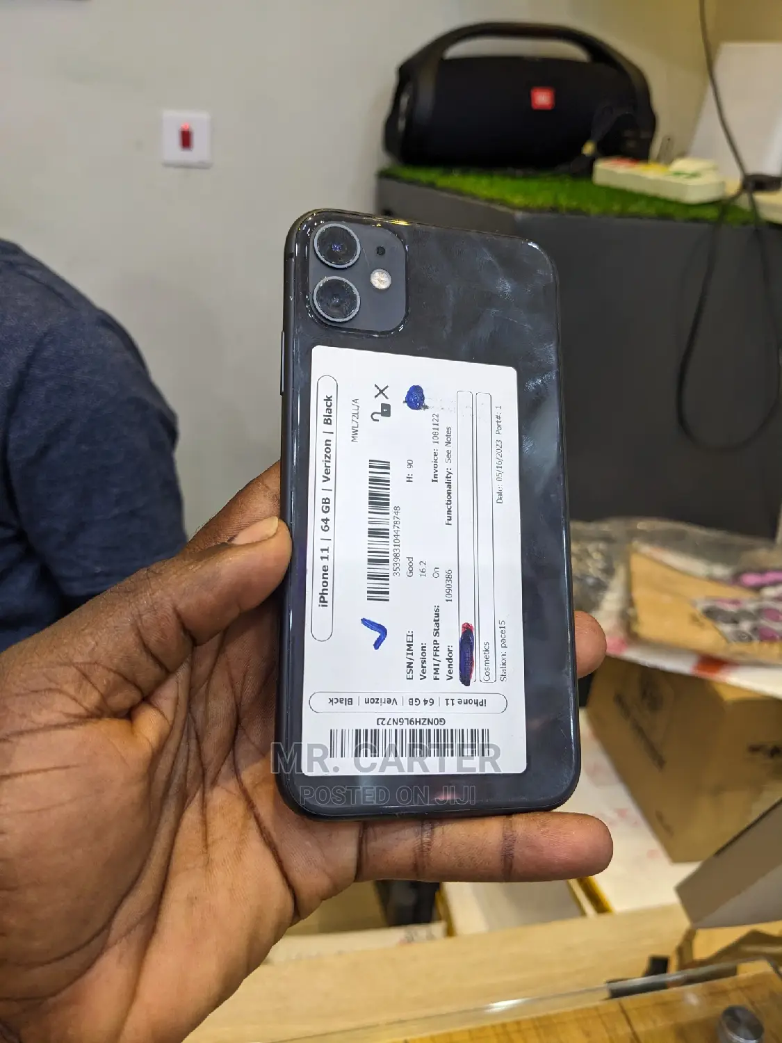 New Apple iPhone 11 64 GB Black