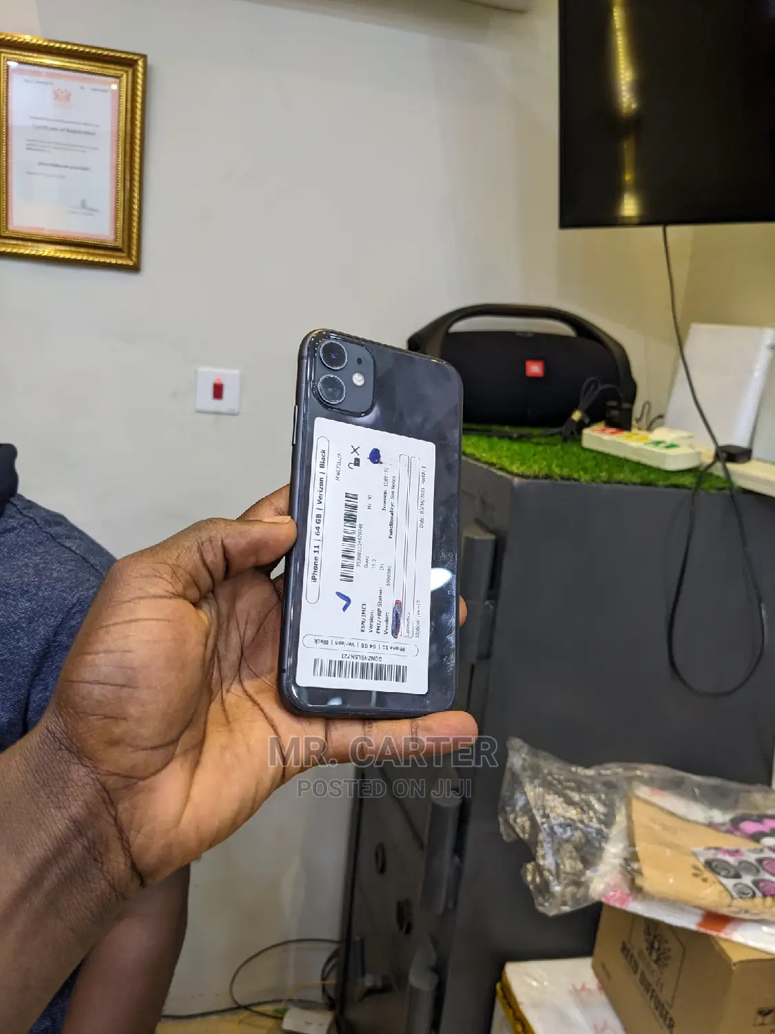 New Apple iPhone 11 64 GB Black