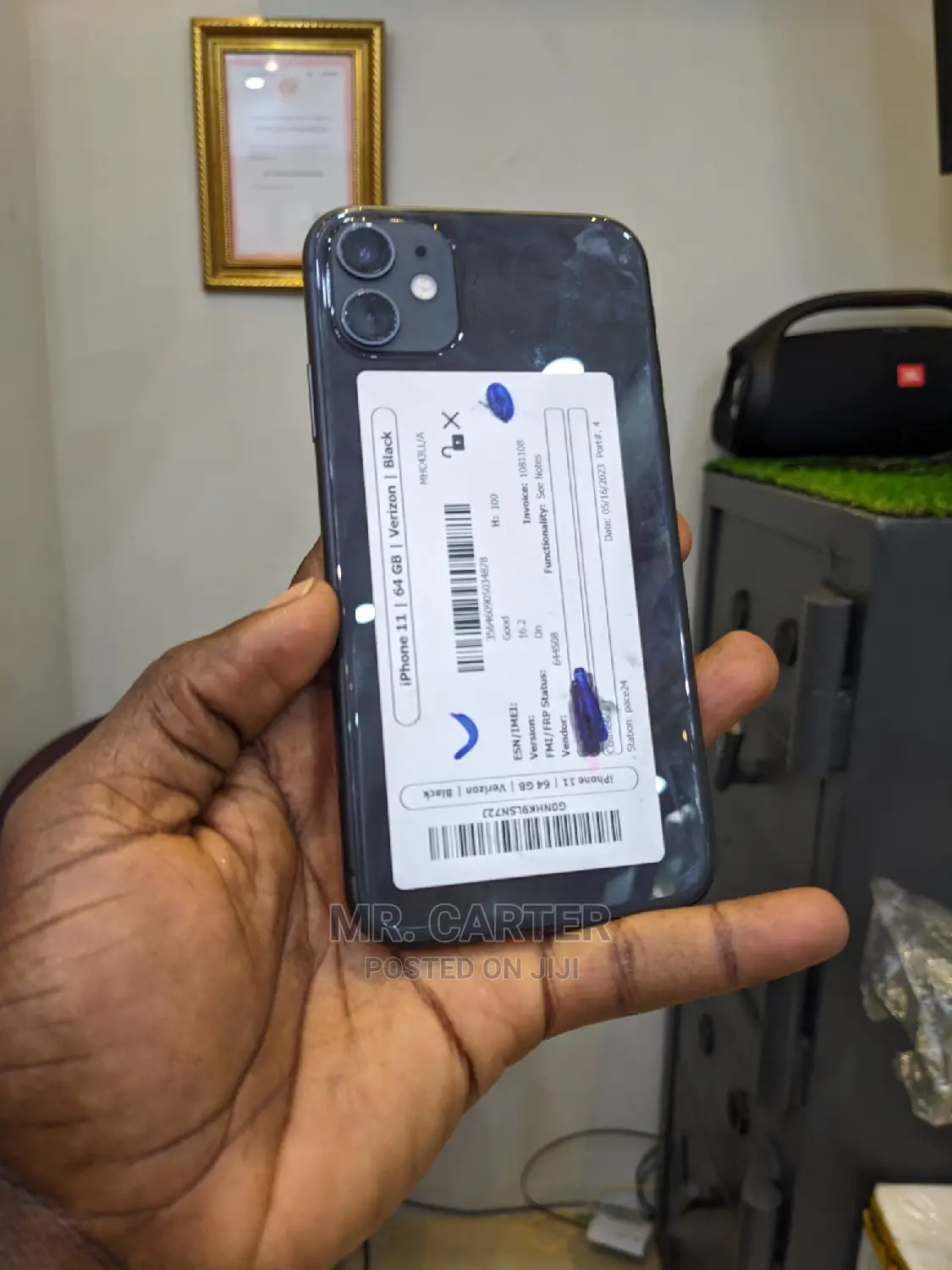 New Apple iPhone 11 64 GB Black
