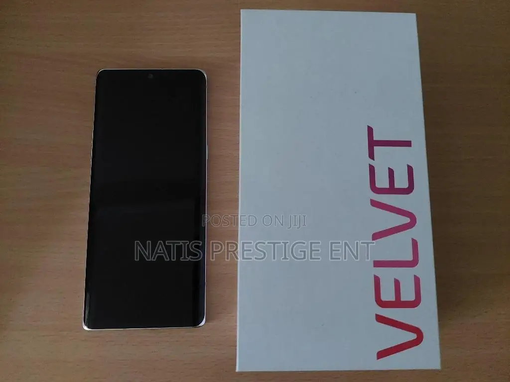 New LG Velvet 5G 128 GB Black