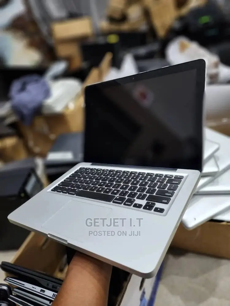 Laptop Apple MacBook Pro 2012 6GB Intel Core I5 HDD 500GB