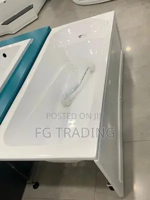 Bathtub With Panel - Straight Bathtub