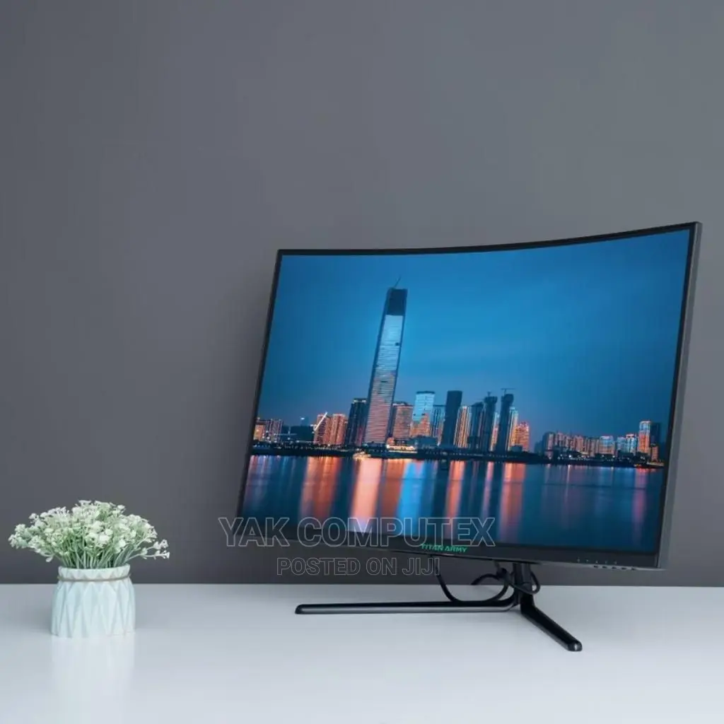 Titan Army 32 Inch Curved Monitor 60hz